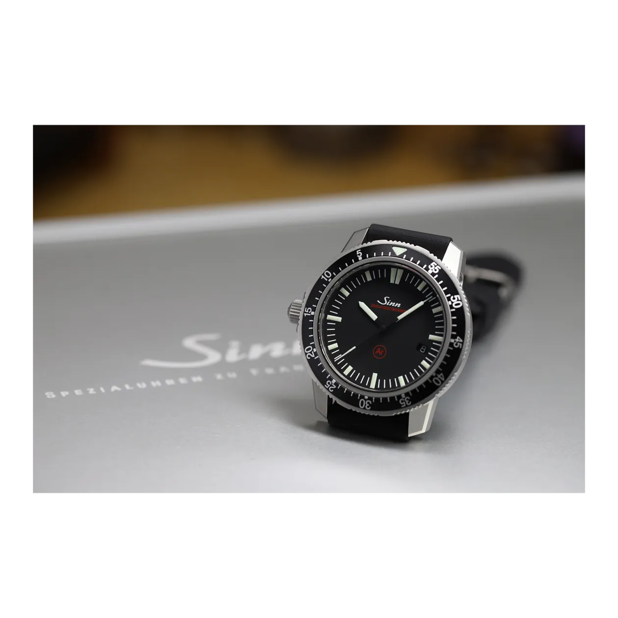 Sinn EZM 3F Montre aviateur, noir