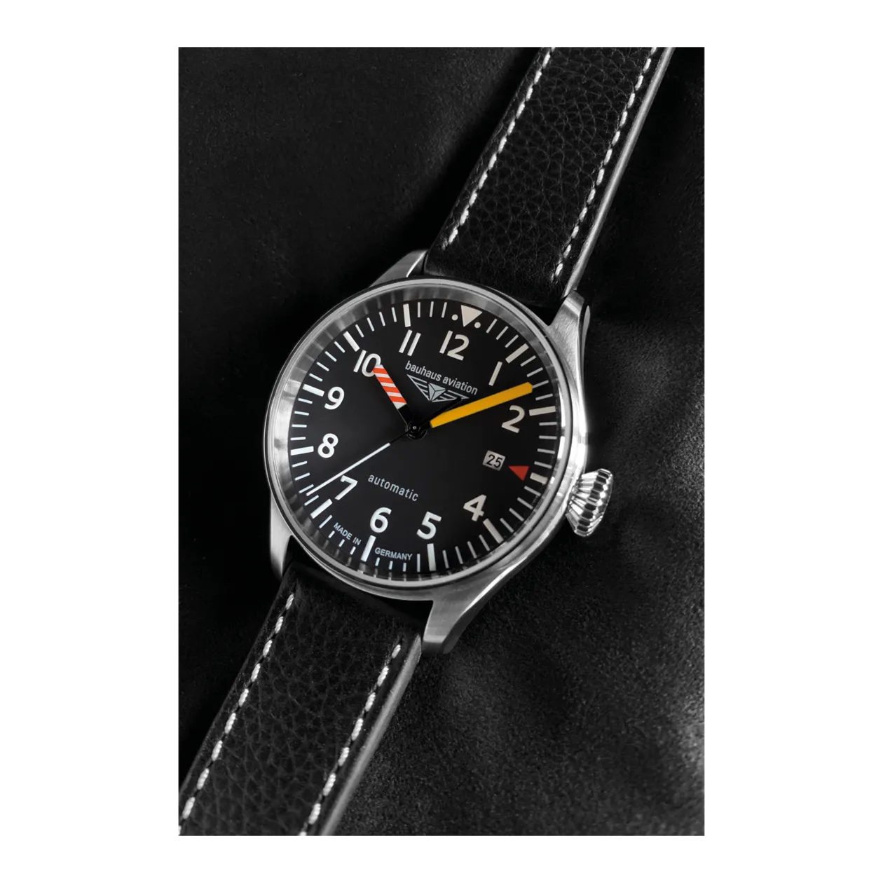 Bauhaus Aviation Flight Control 27625 Armbanduhr, Silberfarben/Schwarz