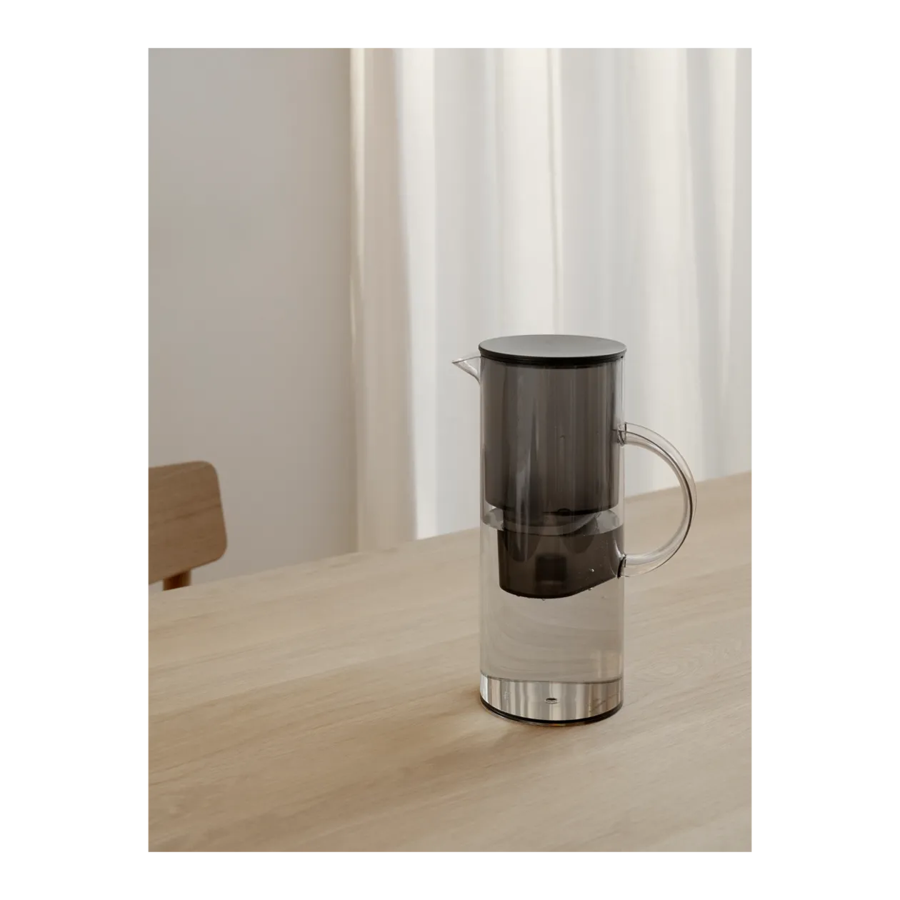 Stelton EM77 Wasserfilterkanne, 2 l, Smoke