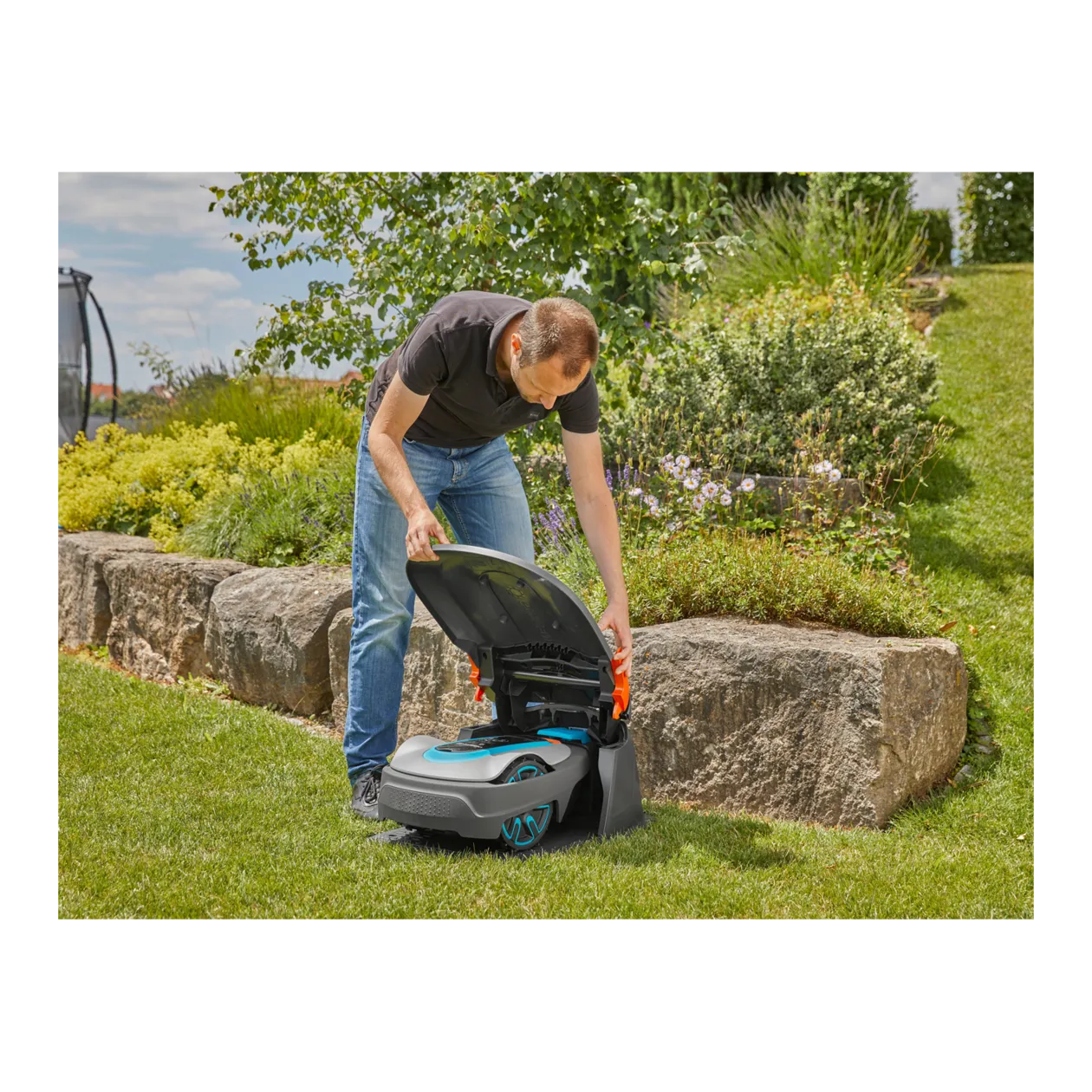 GARDENA smart SILENO city Robotic Lawnmower Set, 600 m², incl. Garage, Anthracite/Turquoise