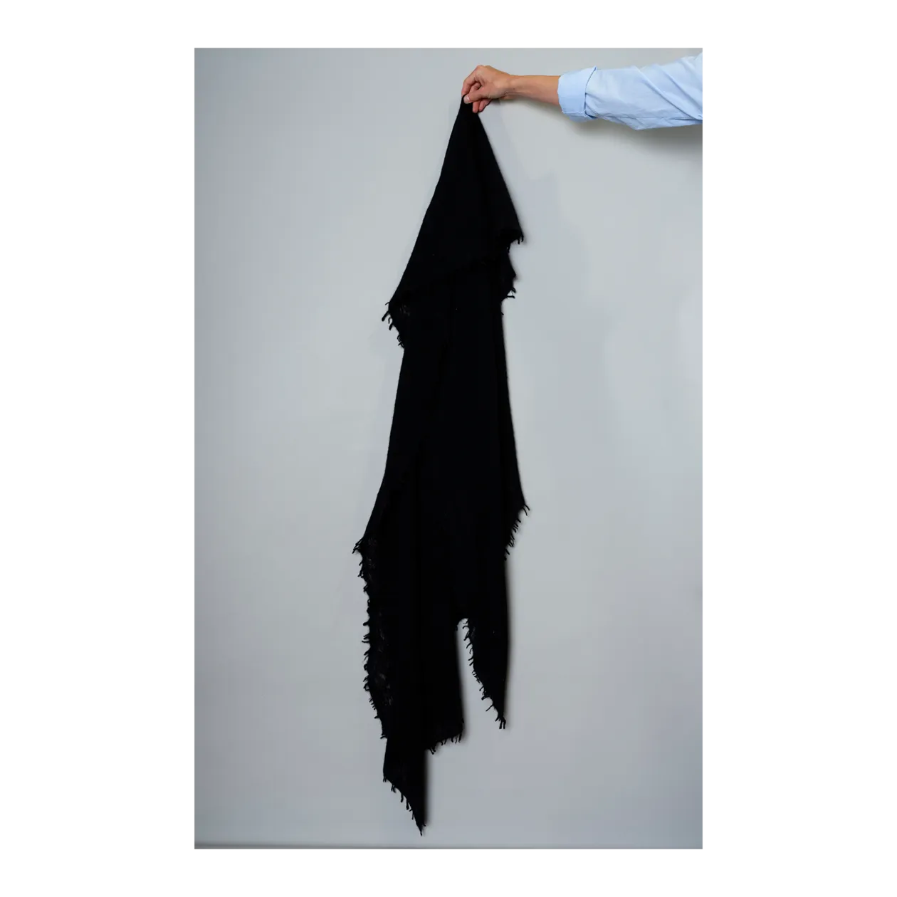 Bakaree Cashmere Scarf, Black