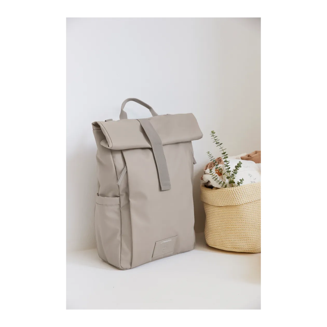 LÄSSIG Rolltop Up Baby Changing Backpack, Taupe