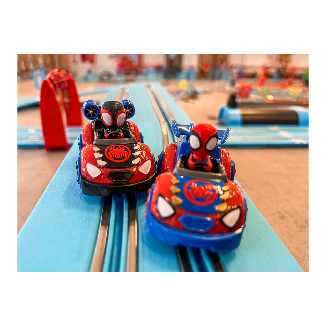 Carrera FIRST Marvel Spidey "It's Spidey Time" Racetrack Set