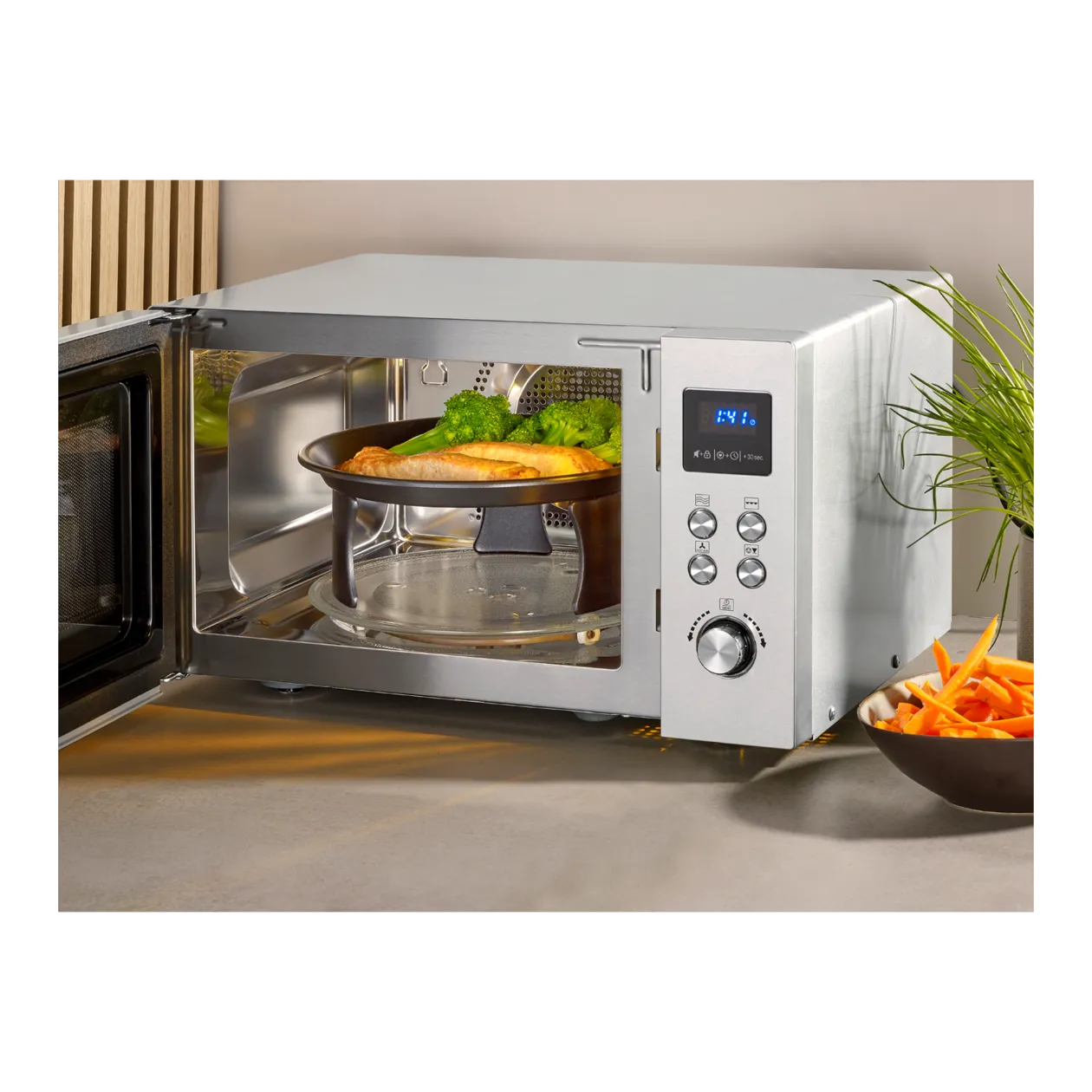 Severin CrispyWave Microwave with Grill and Air Fryer Function, Silver