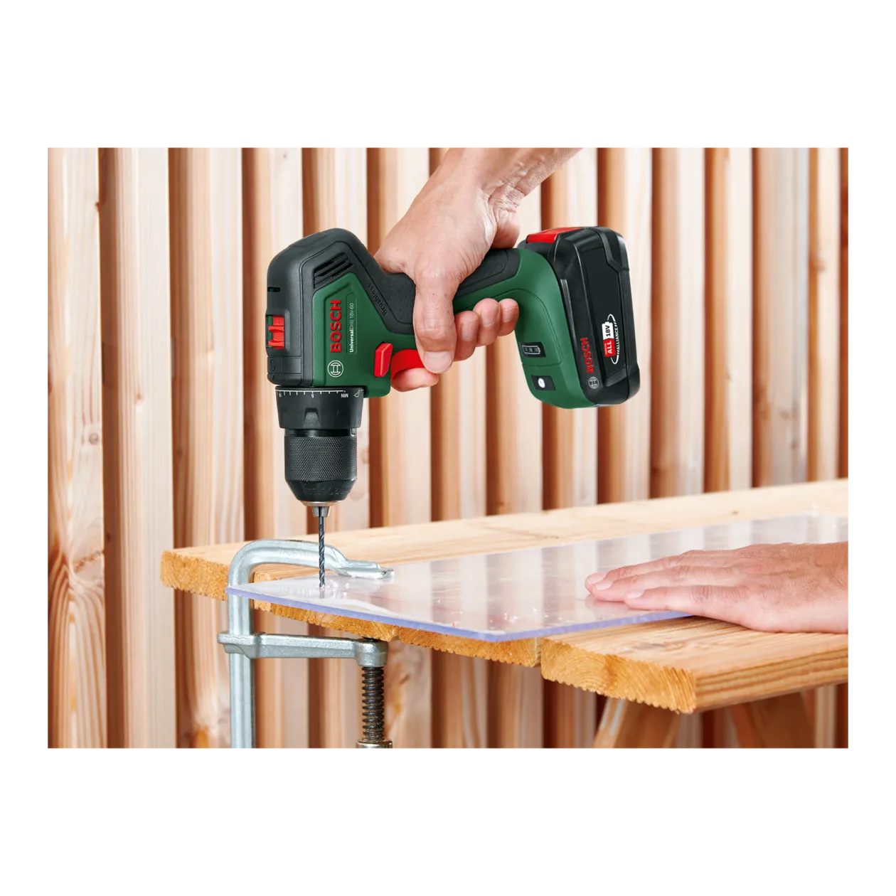 Bosch UniversalDrill 18V-60 Trapano-avvitatore a batteria a due velocità, Forest Green