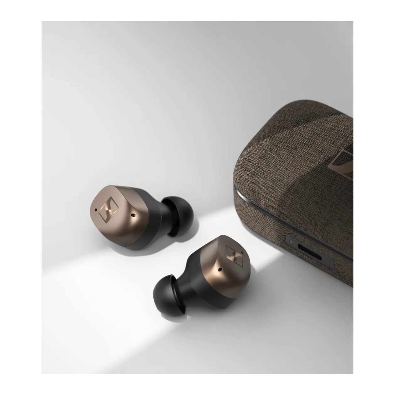 Sennheiser MOMENTUM 4 Écouteurs intra-auriculaires véritablement sans fil, Black/Copper